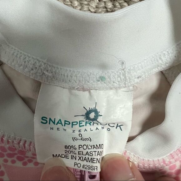 Snapper Rock Patterned Short Sleeve One Piece Zip Girl’s Rashguard - 0-6 months - Picture 6 of 6